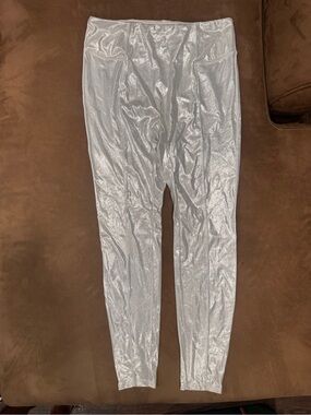 NWT Halara Silver Metallic High Waisted  Leggings Size L